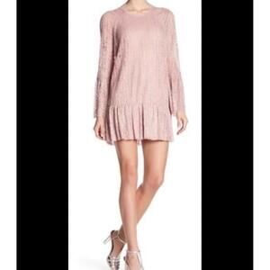 NWT BCBGeneration Blush Rose Pink Long Sleeve Floral Lace Dress Small